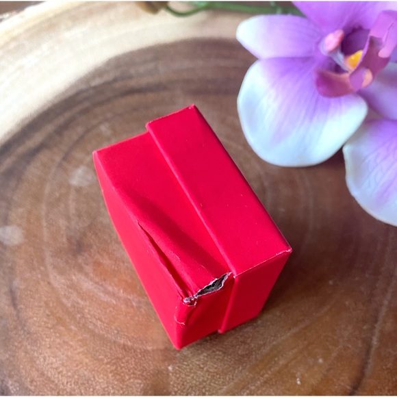 NWT Savvy Cie Sterling Silver Garnet Stud Earrings - Picture 9 of 9